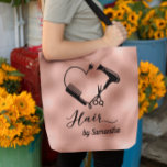 Bolsa Tote Salão de Estilista de Cabelos Personalizados rosa<br><div class="desc">Esta design foi criada através da arte digital. Pode ser personalizada na área fornecida pela alteração da foto e/ou do texto. Ou pode ser personalizado escolhendo o clique para personalizar outra opção e excluir ou alterar a cor do plano de fundo, adicionar texto, alterar a cor ou o estilo do...</div>