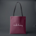 Bolsa Tote Script Burgundy | Na moda Monograma Moderno<br><div class="desc">Um simples na moda de design de monograma personalizado em um manual casual,  escrito em uma bela Borgonha monocromática em greve. O monograma pode ser facilmente personalizado para fazer um design tão único quanto você! O presente ou acessório perfeito para qualquer ocasião.</div>