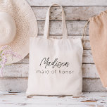 Bolsa Tote Script Minimalista Moderno da madrinha de casament<br><div class="desc">Eleve sua festa de solteira com nossa coleção "Script Minimalista Moderno da Bridesmaid". Esta linha requintada de produtos incorpora elegância contemporânea e estilo de eterno, perfeita para celebrar seus futuros núpcias de uma forma moderna e sofisticada. Nosso design de script minimalista coloca suas madrinhas na frente, adicionando um toque de...</div>