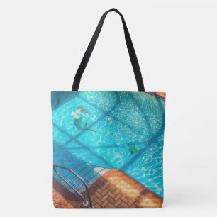 Bolsa Tote Sereia numa Piscina de natação