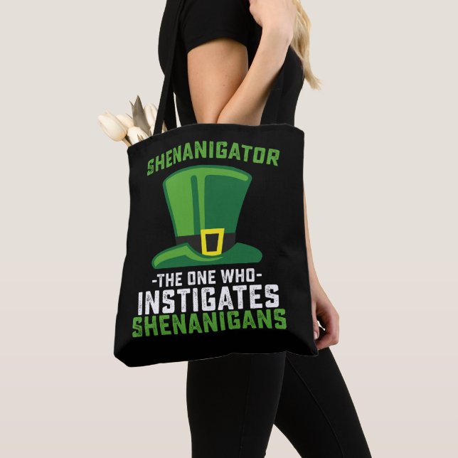 Bolsa Tote Shenanigator Aquele Que Instiga Travessuras (Close Up)