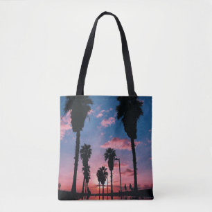 Bolsa Tote Silhouette de árvore sob céu nublado