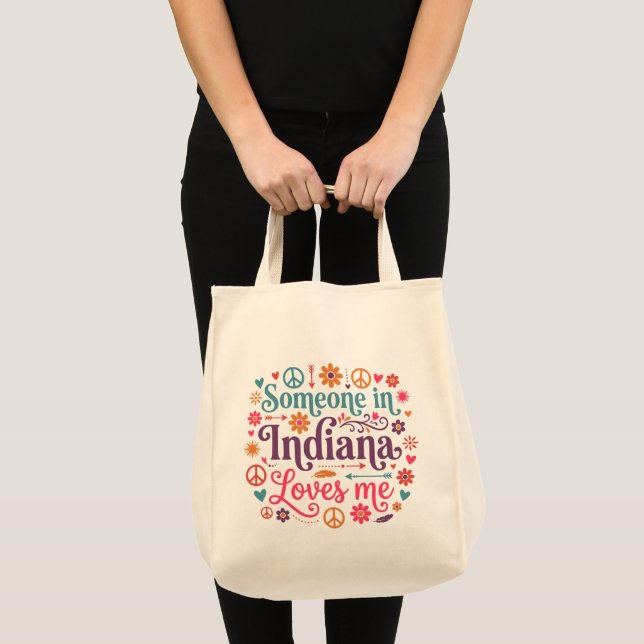 Bolsa Tote Someone in Indiana Loves Me Boho Hippie Design (Frente (produto))