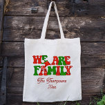 Bolsa Tote Somos Personalizados Familiares Natal 2023 Persona<br><div class="desc">Adote o espírito festivo com o Natal Personalizado "Somos Família" de 2023 Personalizado Tote Bag - a combinação perfeita de estilo, sentimento e alegria econômica. Esta bolsa personalizada é mais do que uma bolsa; é um acessório animador que adiciona um toque especial às suas comemorações de feriado. Personalizada com seu...</div>