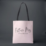 Bolsa Tote Sra. futura anúncio do noivado<br><div class="desc">Sra. futura design do anúncio do noivado. A maneira perfeita de anunciar logo sua notícia emocionante ou o presente perfeito para você para ser amigo casado. Parte de uma coleção.</div>