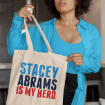 Bolsa Tote Stacey Abrams é o meu herói<br><div class="desc">Stacey Abrams é meu herói. Obrigado, democrata da Geórgia, Stacey Abrams, por ter feito tantas pessoas para votar em Biden Harris, ajudando a garantir a vitória dos partidos democráticos nas eleições de 2020. Ela é um forte modelo de mulher negra para meninas em todos os lugares. Votem nela em 2022....</div>
