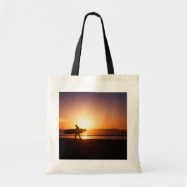 Bolsa Tote Surfer com surfboard na praia no Sunset