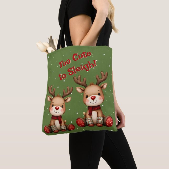 Bolsa Tote Sweet Reindeer Pair in Holiday Snowfall (Close Up)