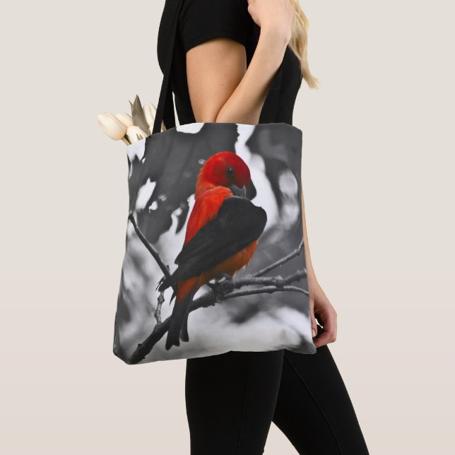 Bolsa Tote Tanager Escarlate Macho (Close Up)
