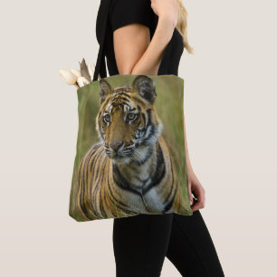 Bolsa Tote Tigre fêmea de Mirchaini Cub (Bandhavgarh, India)