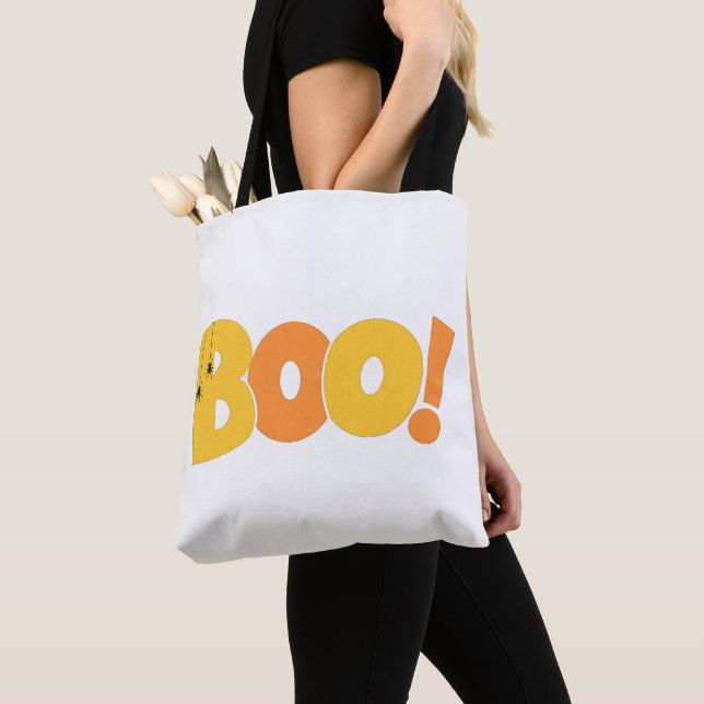 Bolsa Tote Tipografia de Halloween Boo com Aranhas (Close Up)