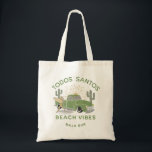 Bolsa Tote Todos Santos Beach Vibes México<br><div class="desc">Todos Santos Mexico Beach vibes design ilustra um velho caminhão de resgate,  um surfista,  um casal de cactos para pôr o humor Baja,  e um sol em chamas no horizonte.</div>