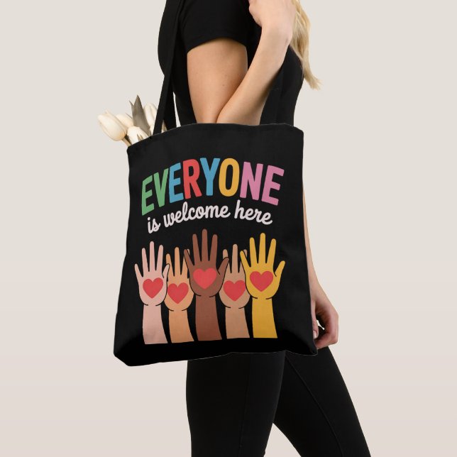 Bolsa Tote Todos São Bem-Vindos Aqui (Close Up)