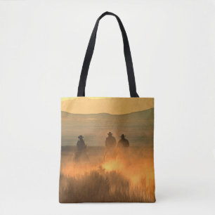 Bolsa Tote Trio Cowboy: Galope de Fundo Montanhoso.