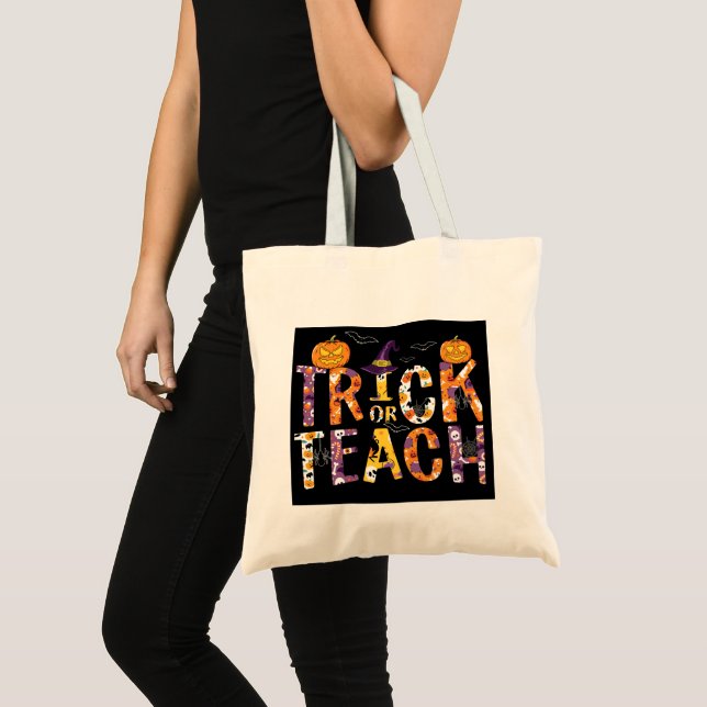 Bolsa Tote Truque ou Ensino/Halloween/Tratar/Livro/Laptop (Frente (produto))