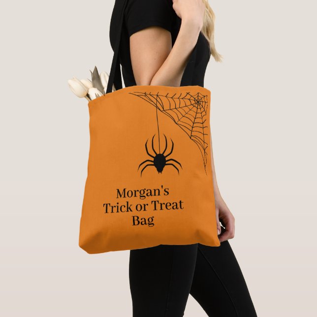 Bolsa Tote Truque ou tratamento personalizado de aranha de an (Close Up)