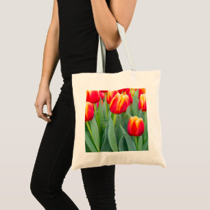 Bolsa Tote Tulipas Vibrantes Vermelhas e Amarelas no Jardim d