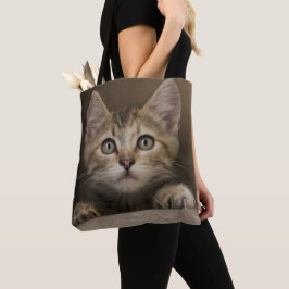 Bolsa Tote Um gatinho muito doce do gato malhado