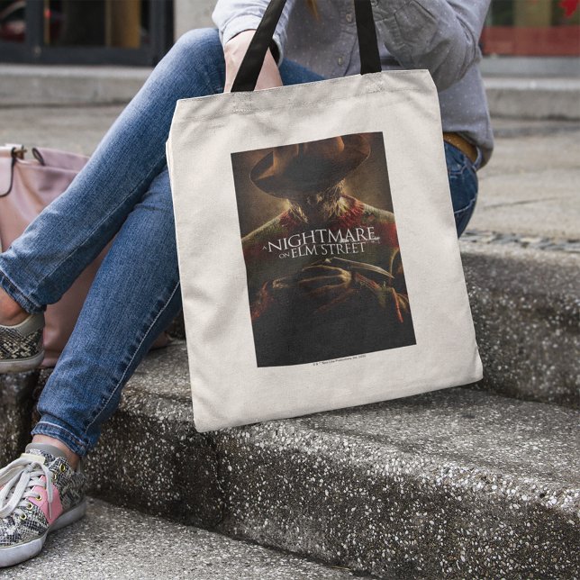 Bolsa Tote Um pesadelo na Elm Street | Poster de filmes (Person carrying tote bag)
