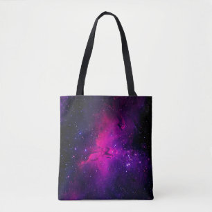 Bolsa Tote Uma bela e brilhante nebulosa espacial. plano de f