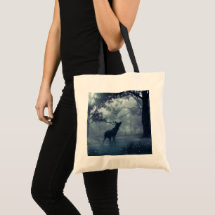 Bolsa Tote Veado com Barcos numa Floresta Sombria
