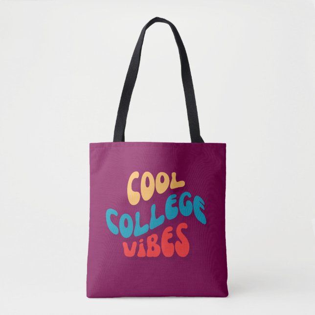 BOLSA TOTE VIBRAÇÕES COOL DE FACULDADE BOHO (Frente)