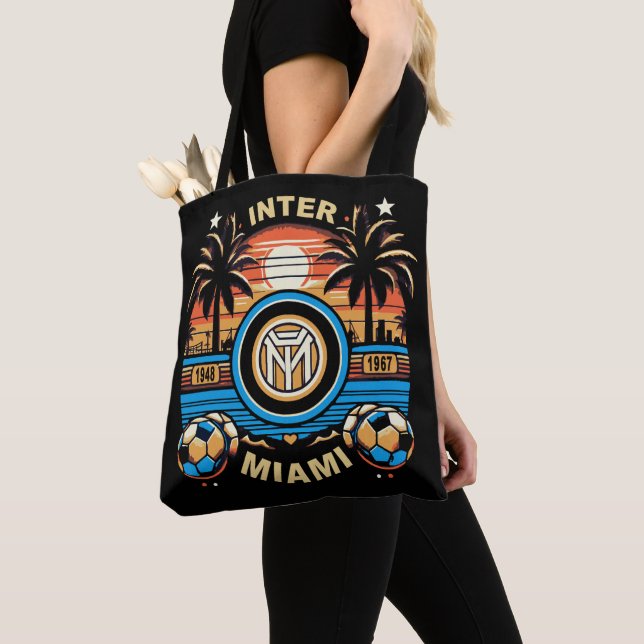 Bolsa Tote Vibrações do Futebol em Movimento: Inter Miami FC  (Close Up)