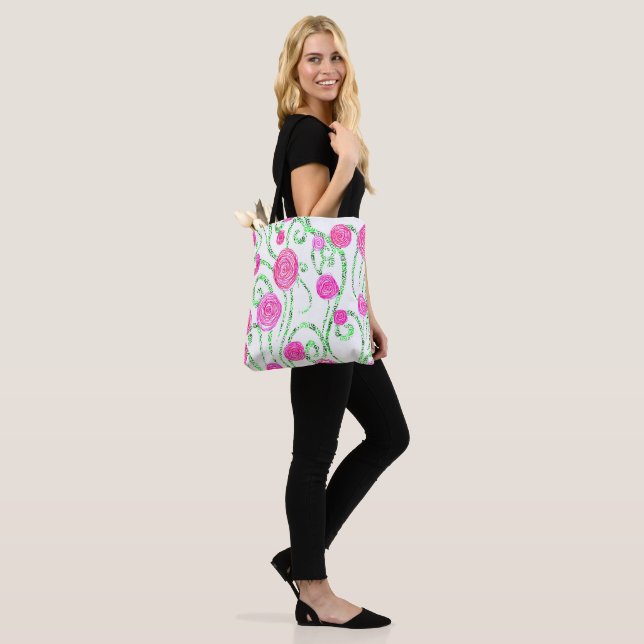 Bolsa Tote Vinhas Verdes e Flores Rosa (No(a) Modelo)