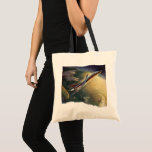 Bolsa Tote Vintage Science Ficeship Airplane Earth<br><div class="desc">Imagem de vintage: viagem de ficção científica futurista e imagem de transporte. Uma nave espacial que se parece com um avião moderno (semelhante ao ônibus espacial) decolando da Flórida sobre o oceano Atlântico e a Terra do planeta. Voando para o céu e para a atmosfera superior. Um clássico design de...</div>