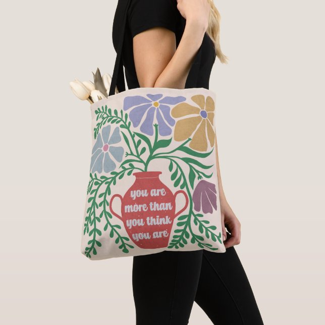 Bolsa Tote Você É Mais Do Que Acha Que É (Close Up)