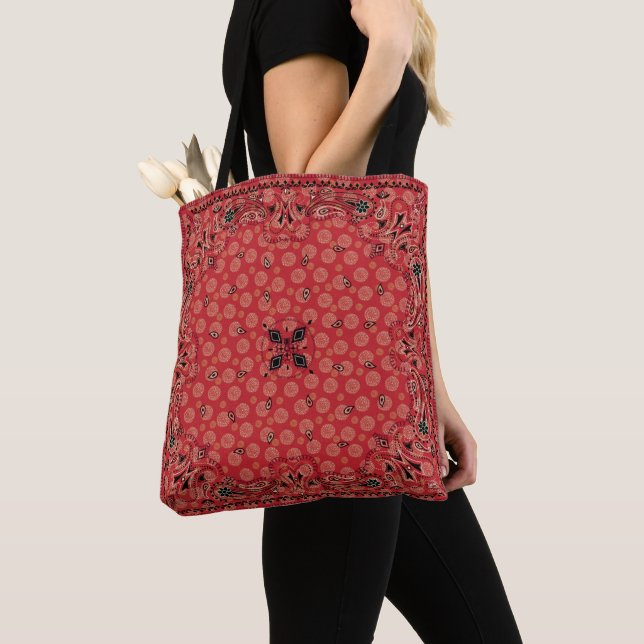Bolsa Tote Western Paisley Red Bandana Impressão Cowgirl (Close Up)