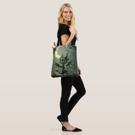 Bolsa Tote Where moonbeams dance, little mischief awakens. 