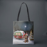 Bolsa Tote Winter Dachshund Caravan Christmas Adventure<br><div class="desc">Adotar a magia de uma noite de inverno nevada enquanto uma caravana desliza graciosamente através da paisagem iluminada pela lua. A beleza serena da neve escutadora e o brilho encantador da lua criam uma cena cativante,  prometendo uma aventura inesquecível de Natal cheia de calor,  alegria e memórias queridas.</div>