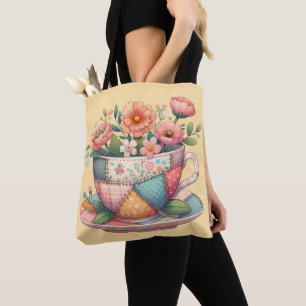 Bolsa Tote Xícara de Chá em Patchwork com Flores Caprichosas