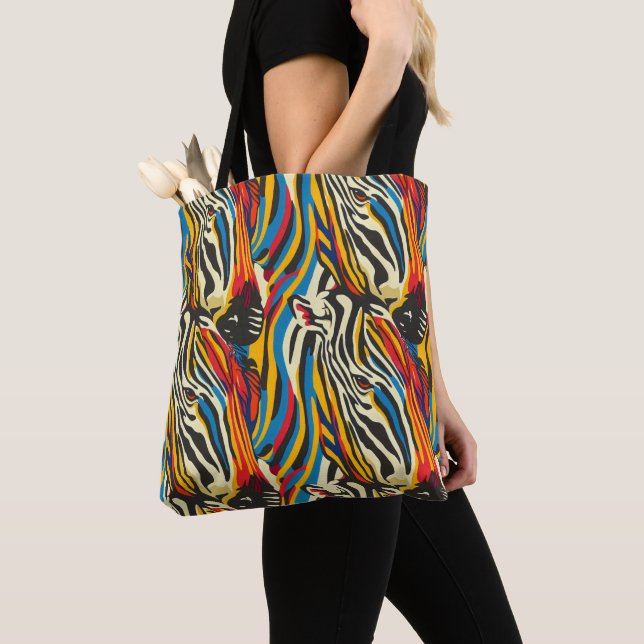Bolsa Tote Zebra Pattern Rainbow Stripes (Close Up)