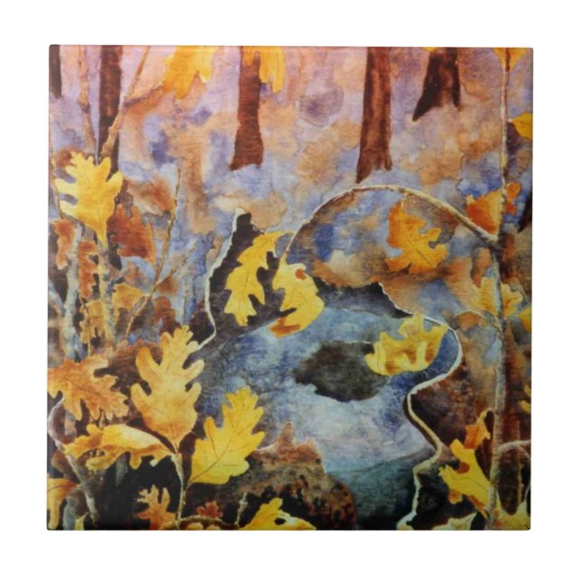 Bomba branca de carvalho no outono com rebentos de (Frente)