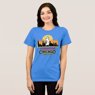 Bombeiro feminino no Chicago Tee