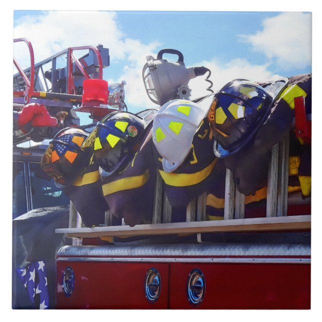 Bombeiros - Capacetes de combate a incêndios (Frente)