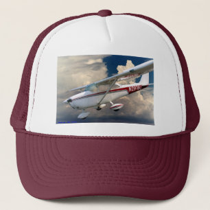 Boné 2976U que desce Cessna 172