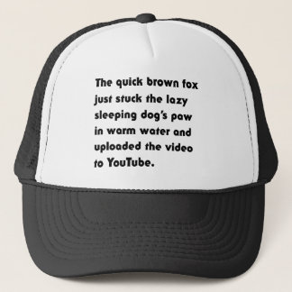 Boné A Raposa Marrom Rápida Acaba de Enfiar... Camiseta