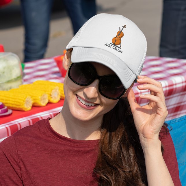 Boné Apenas Cellin Cellist Performance Music Cello (Cellist White Trucker Hat Just Cellin Fiddle Player Swag)