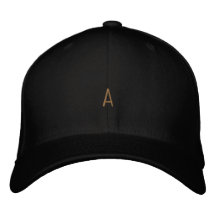 Armário com Monograma 'A' Personalizado e Sofistic