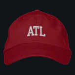 Boné ATL "Atlanta" Monograma Branco e Vermelho<br><div class="desc">ATL "Atlanta" Monograma bordado Branco sobre chapéu de algodão vermelho. Faz um presente maravilhoso para quem ama a Atlanta GA! Além disso, se preferir ter seu monograma pessoal, selecione simplesmente o botão "Personalizar este modelo" para inserir suas iniciais de nome. O bordado é personalizável para outras opções de cor selecionando...</div>