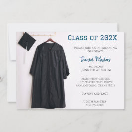 Boné azul e convite para Festa de formatura