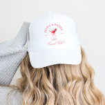 Boné Bachelorette de Cherries, arcos e bebês<br><div class="desc">A coleção "Arcos e Bebês Coquetes Cherries" traz um toque doce e brincalhão para qualquer celebração. A suíte apresenta um coquetel de cereja com um arco delicado, criando uma estética alegre e divertida. Com uma escrita elegante e sotaques suaves, esta coleção captura uma vibração feminina, coquete, perfeita para um fim...</div>
