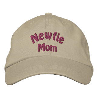 Boné Bordado Newfie Mamãe Terra Nova Embroiderou Chapéu