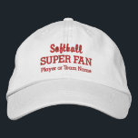 Boné Bordado Nome do jogador da Equipe de Esporte Personalizado<br><div class="desc">Ofereça suporte à sua equipe de softball ou jogador favorito com este boné SUPER FAN. Adicione o seu segundo grau, juventude, clube, equipe universitária ou nome do jogador para criar um chapéu único. (Você também pode mudar isso para qualquer outro esporte.) Altere facilmente o texto e a cor para corresponder...</div>