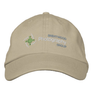Boné BPG Hat com logotipo branco no tecido mais escuro
