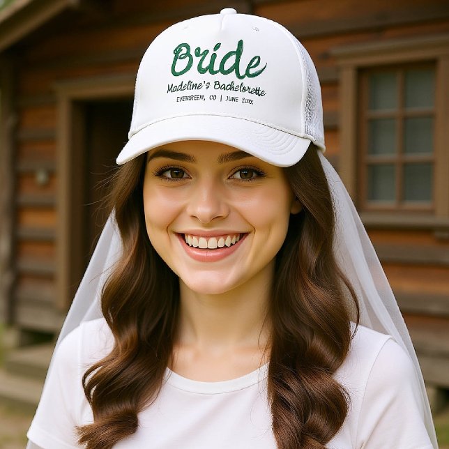 Boné Camp Bachelorette Bride Escrevendo Verde (camp bachelorette bride trucker hat handwriting hand written camping glamping hiking bach)