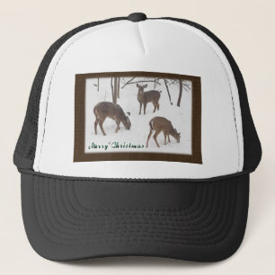 Boné Cervos de Whitetail em madeiras nevado - Feliz